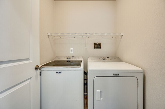 Building Photo - Coming Soon!  Beautiful Three Bedroom in Taverner Ridge!