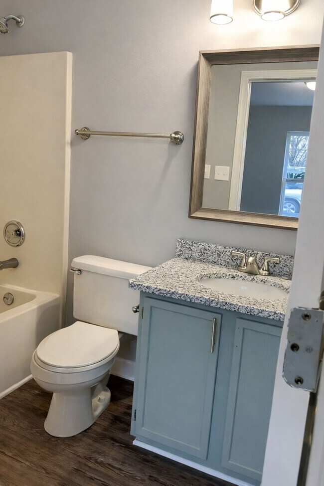 Foto del edificio - 211 Kingville Dr