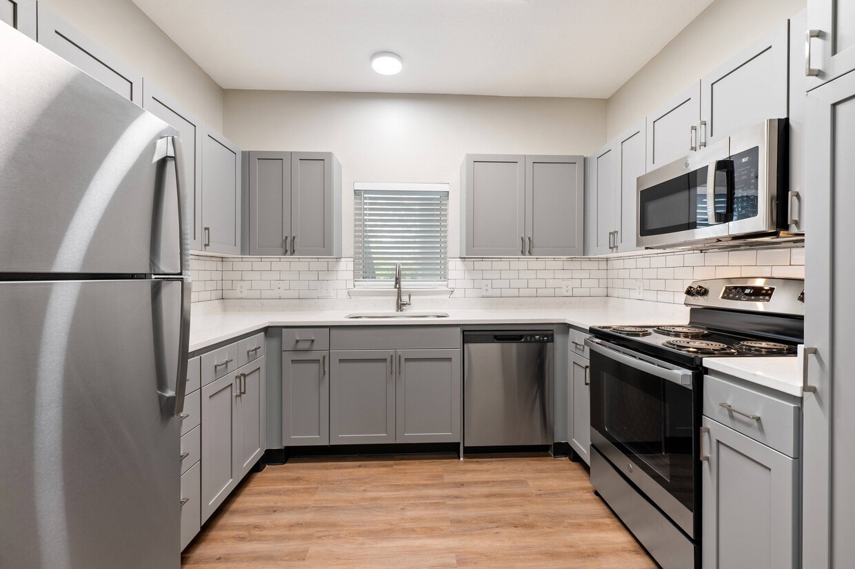 Cocina amplia - Mallard Crossing Apartments