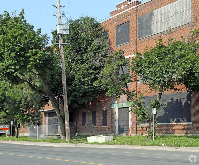 Building Photo - Dundurn Lofts