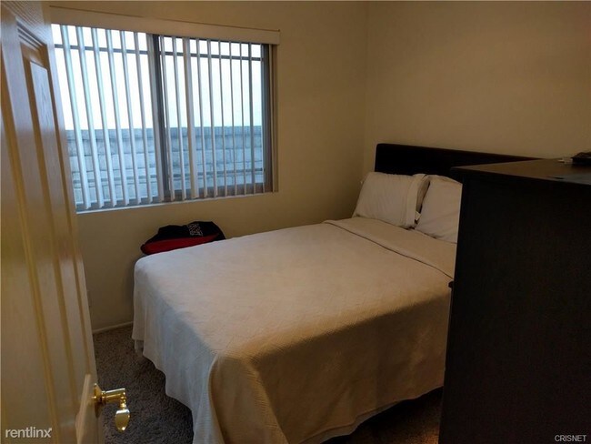 Foto del edificio - 21630 Grovepark Dr