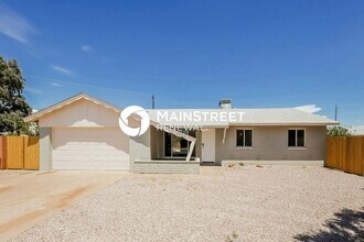 Building Photo - 3732 W Solar Dr