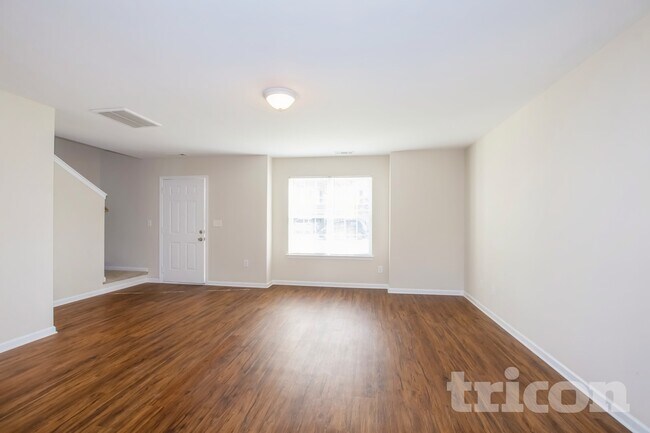 Foto del edificio - 7117 Roaming Path Ct