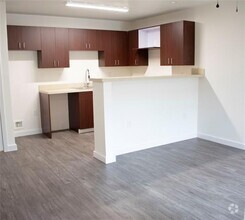 Building Photo - 104 Forest Ln