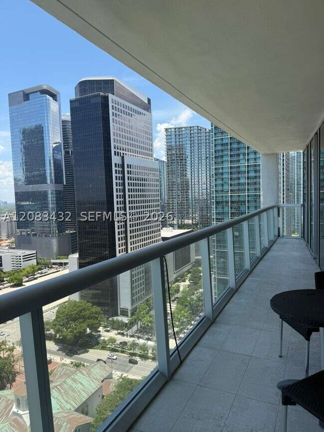 Foto del edificio - 495 Brickell Ave