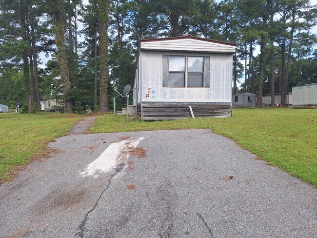 Building Photo - 1600 Dunlevie Rd