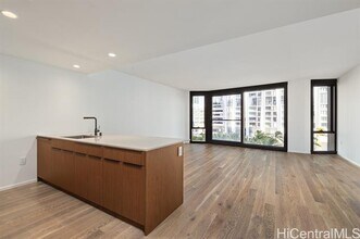Building Photo - 333 Ward Ave