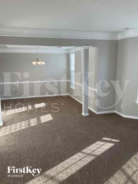 Foto del edificio - 7011 Sweetfield Dr