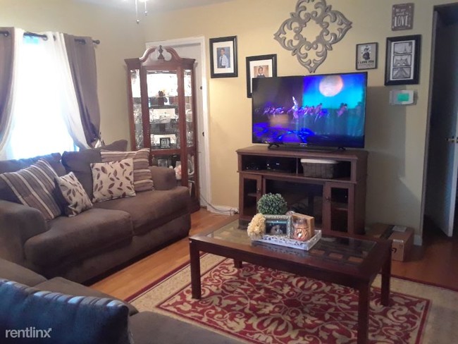 Building Photo - 5 br, 2.5 bath Apartment - 889 First Avenue