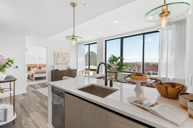 Foto del edificio - 55 JORDAN Ave