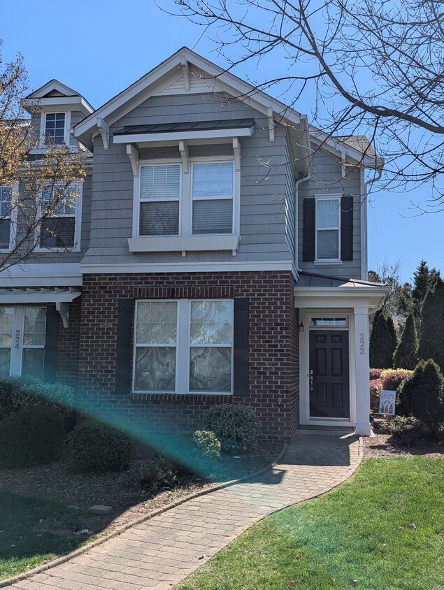 Photo - 222 Duck Mill Cir (Cary, NC)