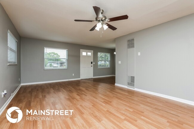 Foto del edificio - 470 Sunnyview Cir