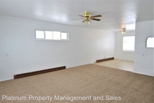 Building Photo - 3 br, 2 bath House - 1110 Walla Walla Ave
