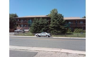 Building Photo - Simms Street 6155
