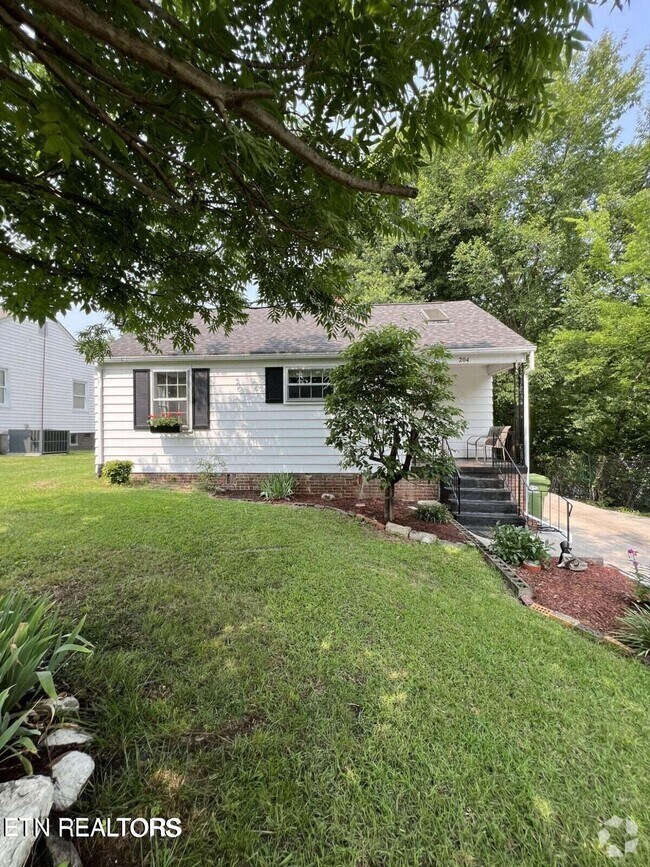 Oakhurst Apartments for Rent with Parking Maryville, TN 1 Rentals