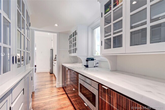 Foto del edificio - 5800 La Gorce Dr