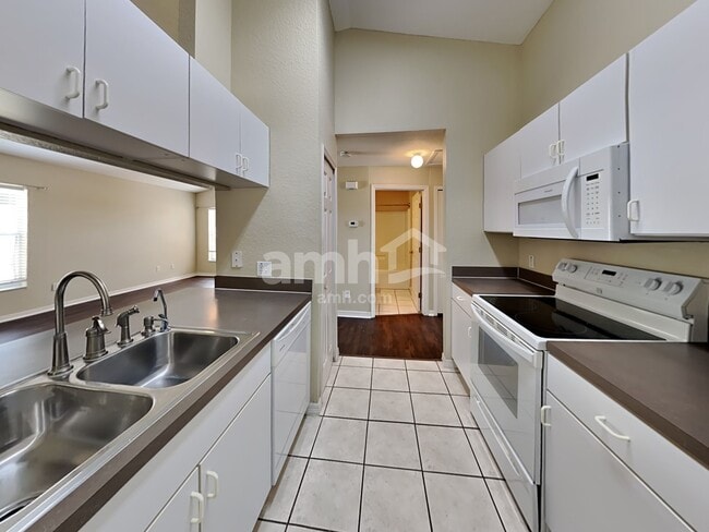 Foto del edificio - 3244 Grand Pines Dr