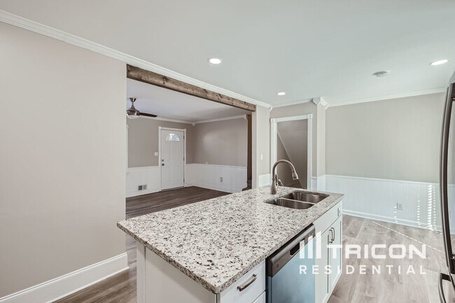 Foto del edificio - 5336 Orchard Pl