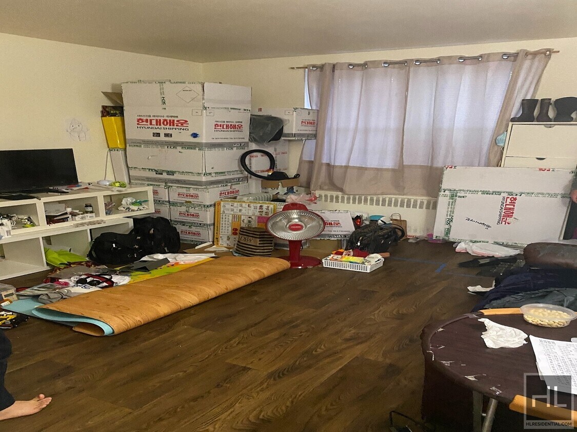 Primary Photo - Nice One Bedroom in Bayside/Auburndale NY