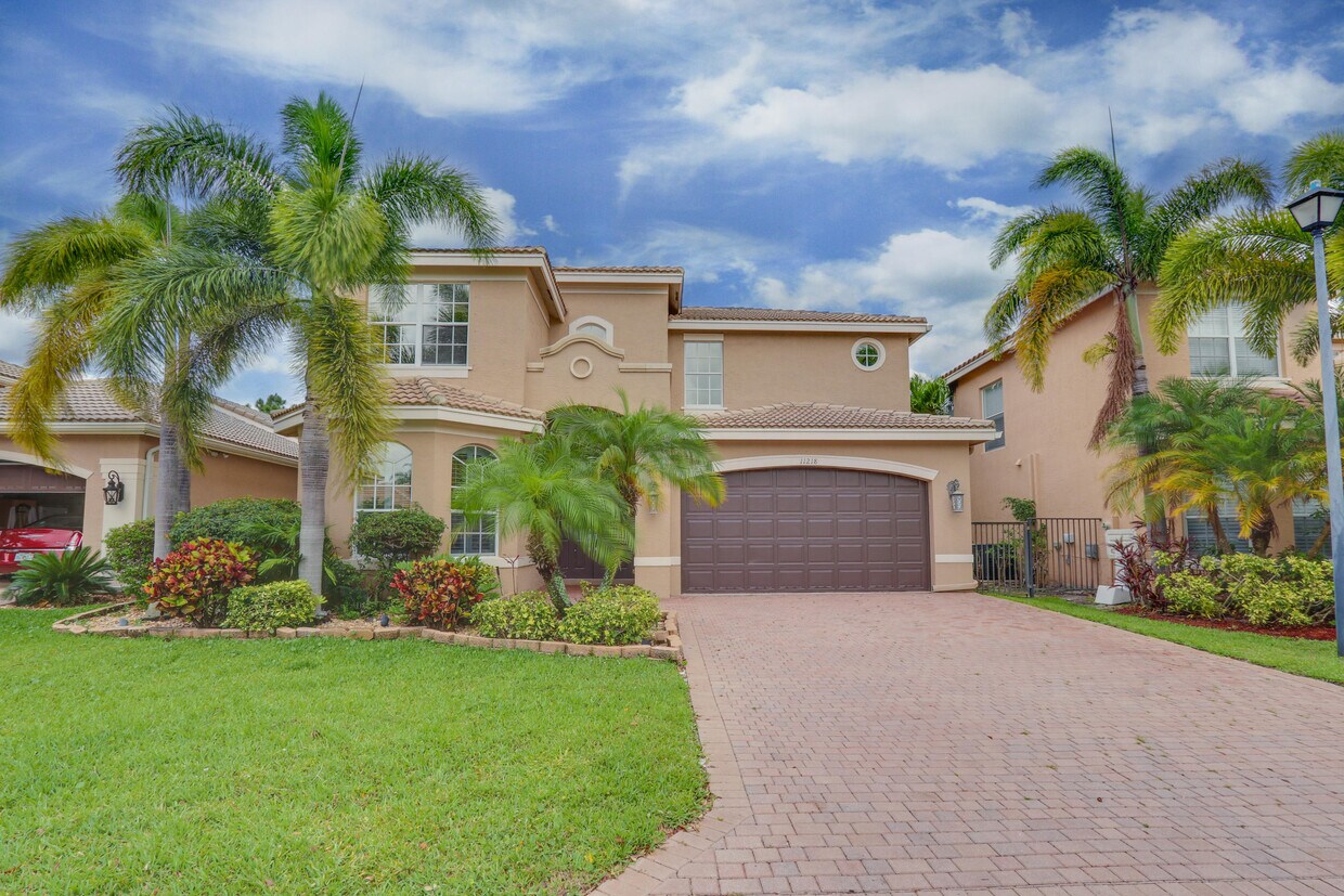 Foto principal - 11218 Millpond Greens Dr