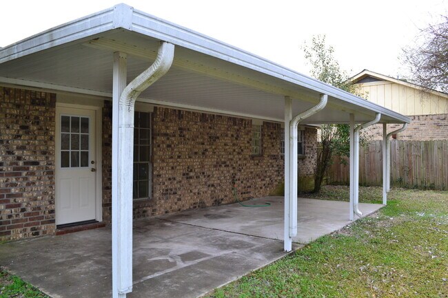 Foto del edificio - Newly Remodeled home Ready to Move In