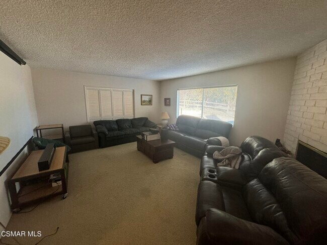 Foto del edificio - 2623 Avenida Simi