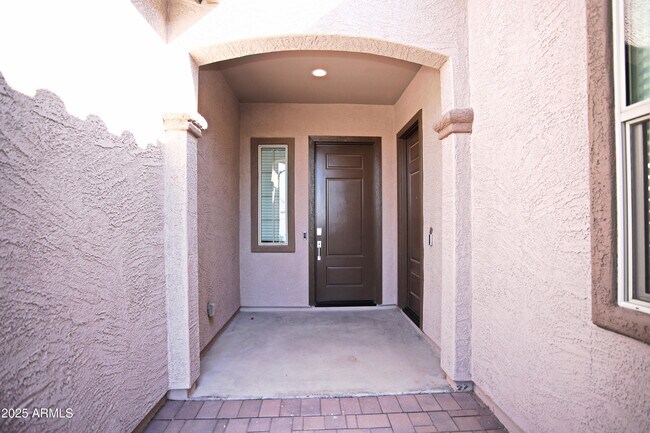 Building Photo - 4623 S 111th Dr