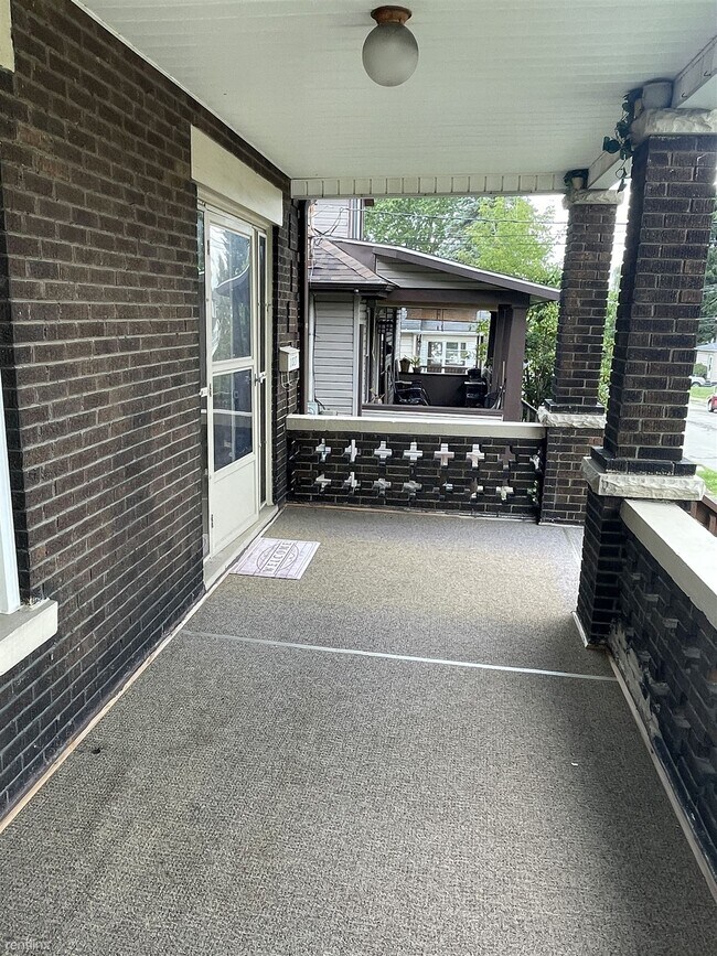 Building Photo - 3 br, 1 bath House - 1027 Webster Street