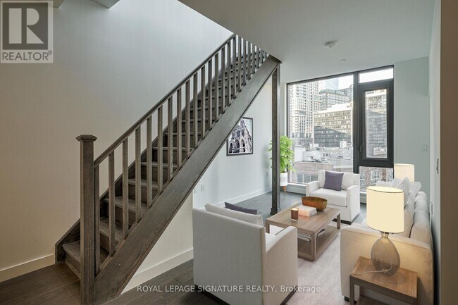 Building Photo - 2A-72A Church St