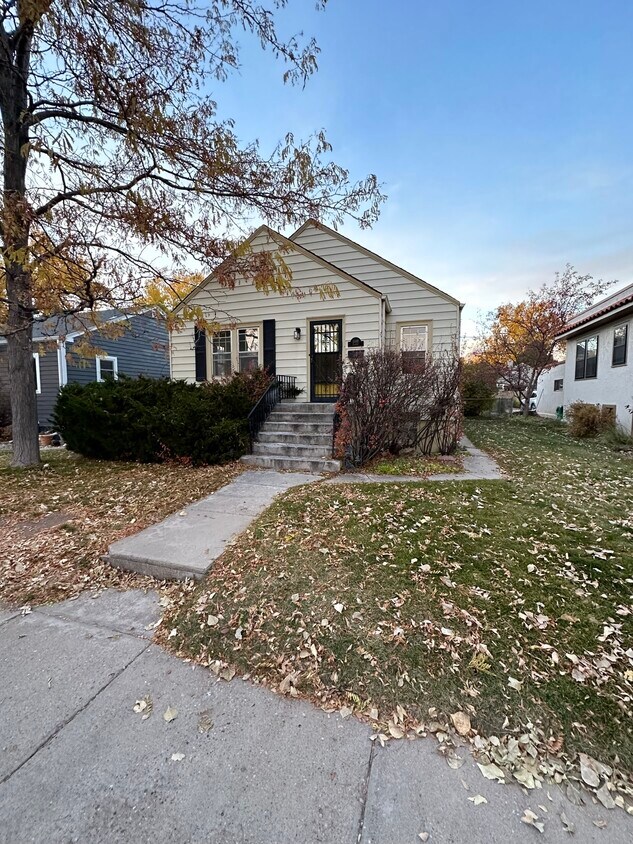 Primary Photo - 1609 Rainbow Ave