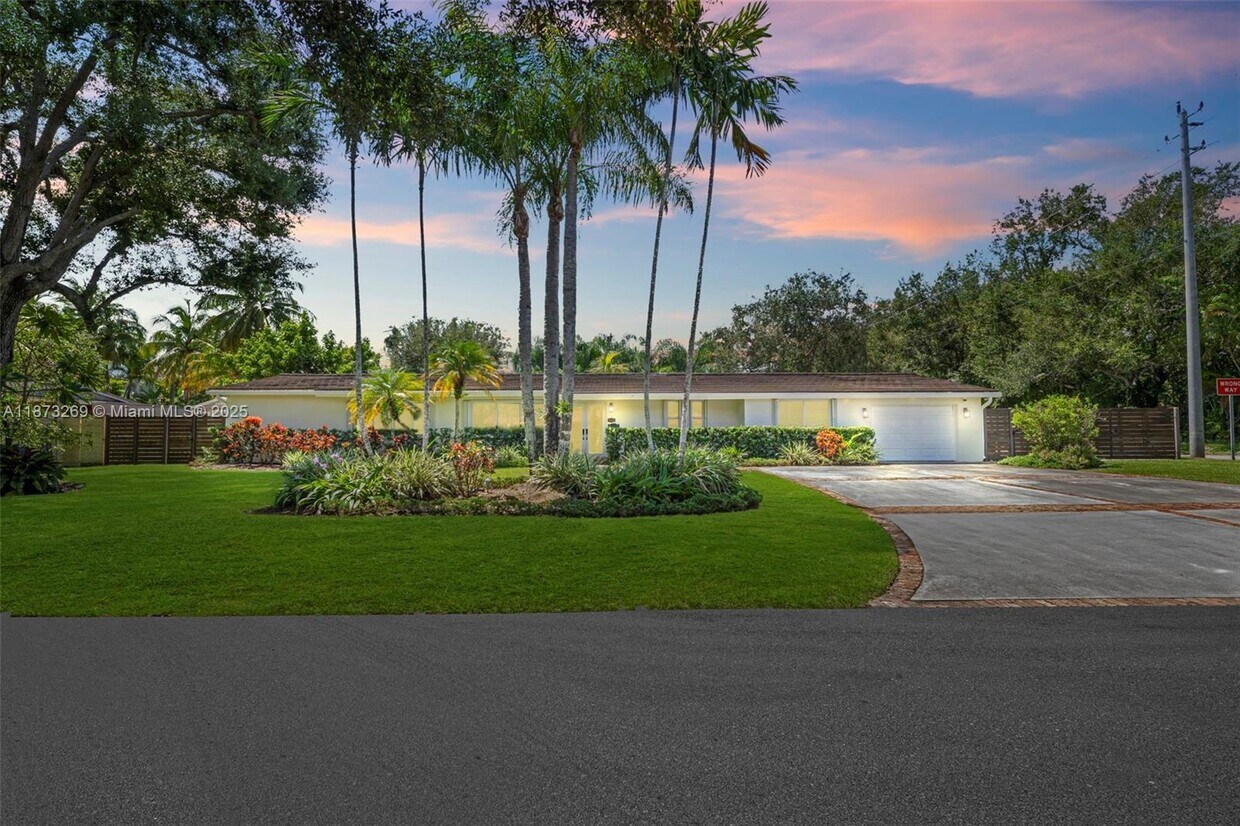 Foto principal - 8260 SW 95th St
