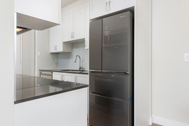 Building Photo - 115 Dowling Avenue