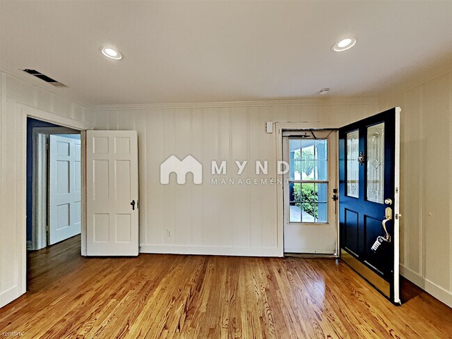 Building Photo - 3 br, 2 bath House - 3501 Yucca Ave