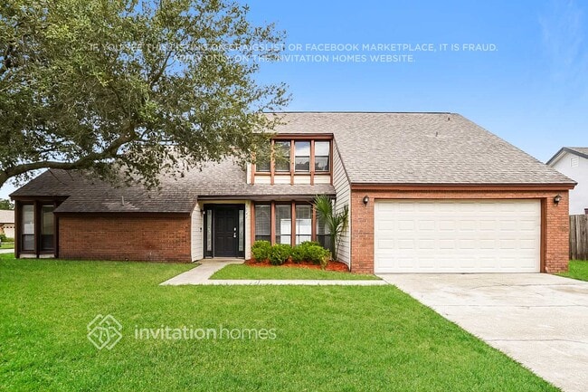 Building Photo - 3741 Linsbury St