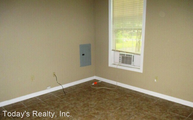 Building Photo - 4 br, 2 bath House - 403 Edgewood Street