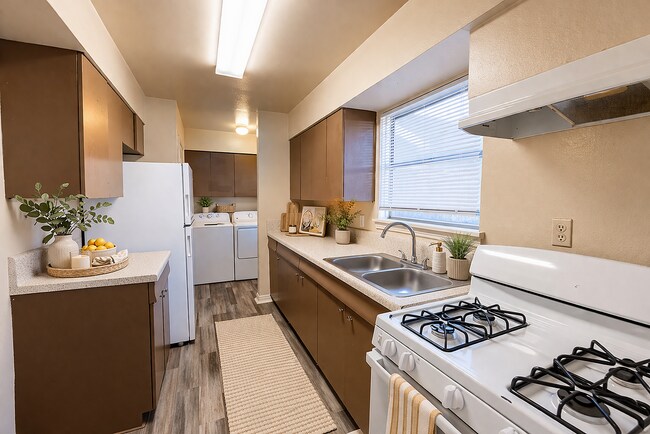 Building Photo - Kingsville Pointe