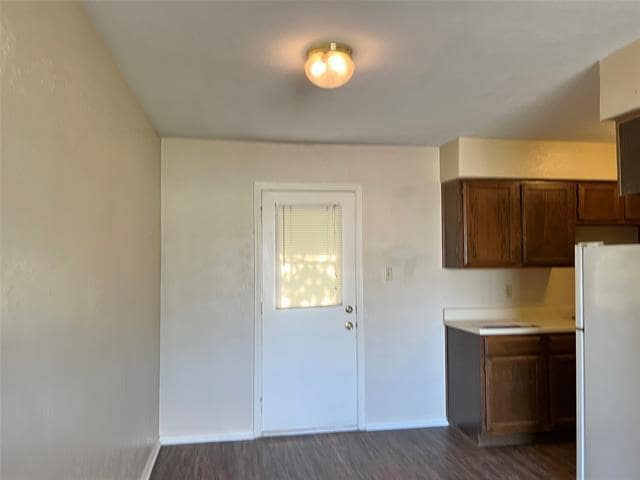 Building Photo - 117 Redbud Ct