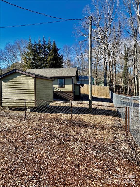 Building Photo - 150 Oak Hill Rd