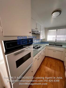 Interior Photo - 12714 Matteson Avenue