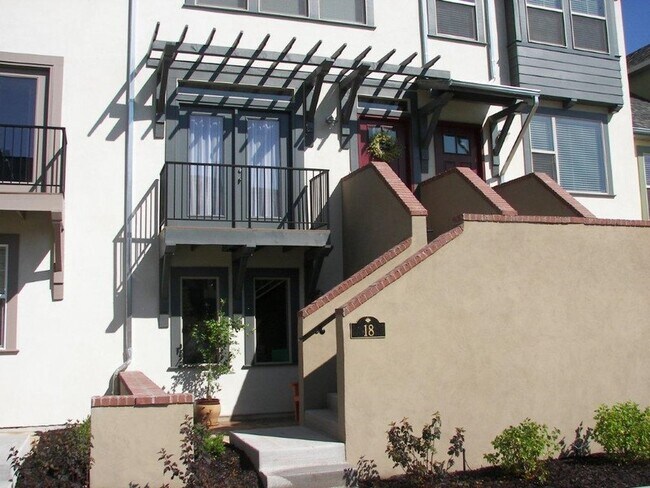 Building Photo - 420 N Main St