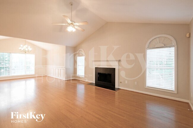 Foto del edificio - 3810 Riversong Dr NW