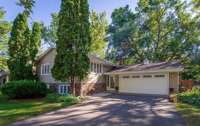 Primary Photo - 2080 Douglas Lane, White Bear Lake, MN, 55110