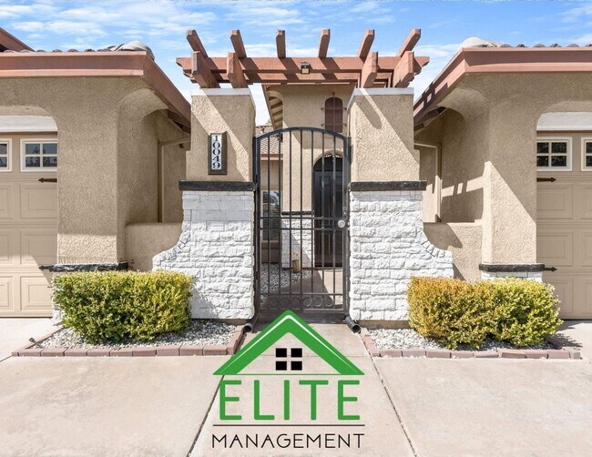 Foto del edificio - A Gem beautiful one-story home is ready fo...
