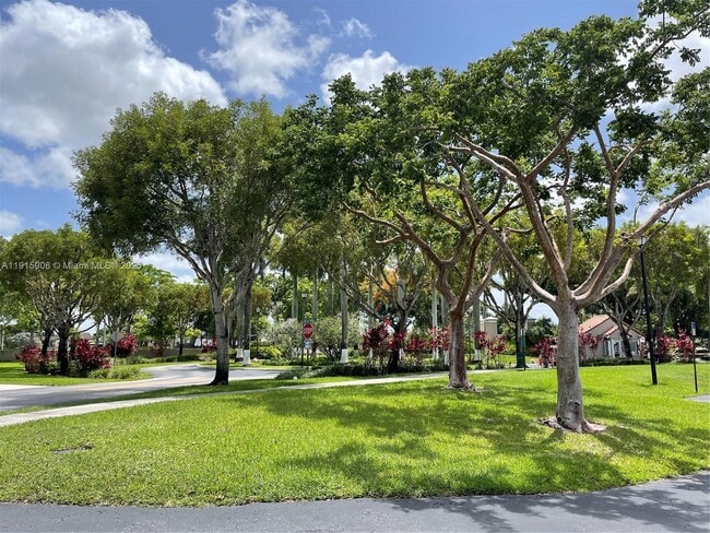 Building Photo - 10159 NW 43rd Terrace