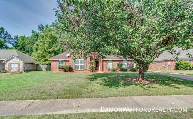 Photo - 124 Raintree Rd- House