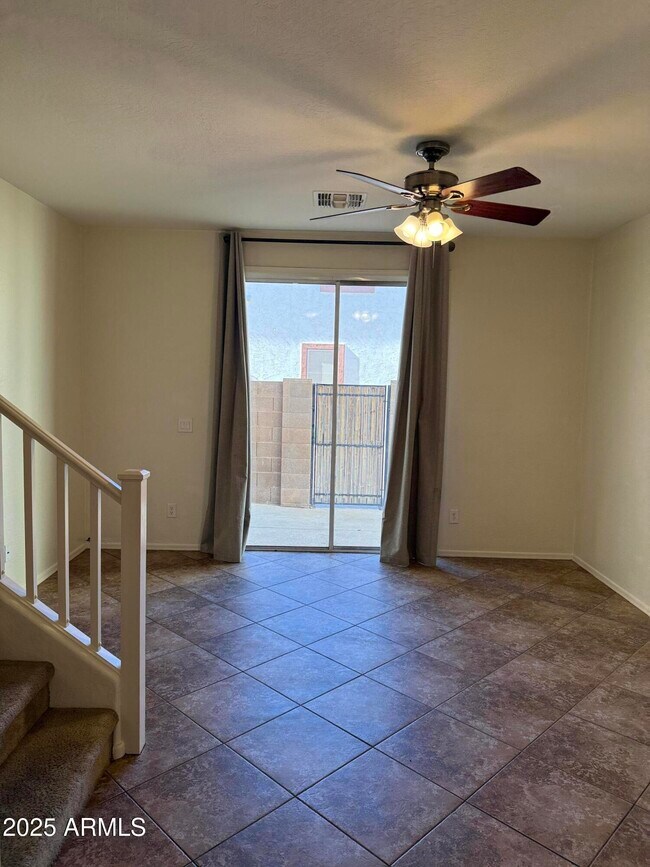 Foto del edificio - 4264 E Carla Vista Dr