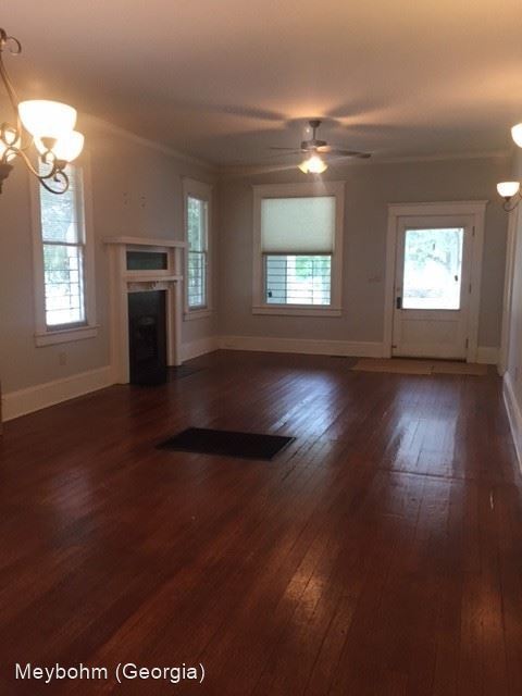 Building Photo - 3 br, 2 bath House - 1001 Baker Avenue