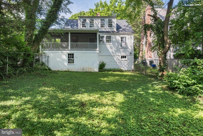 Foto del edificio - 7 Steele Ave