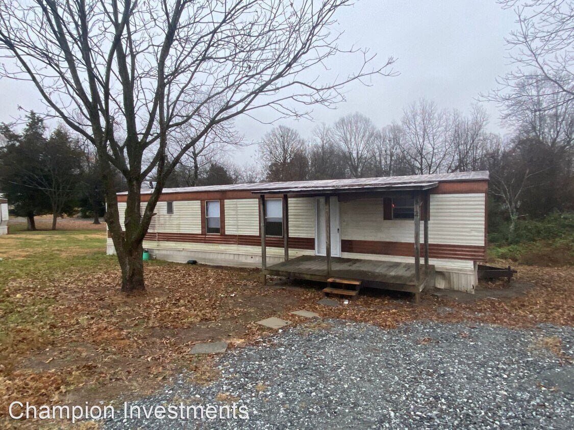 Primary Photo - 643 Oak Grove Rd