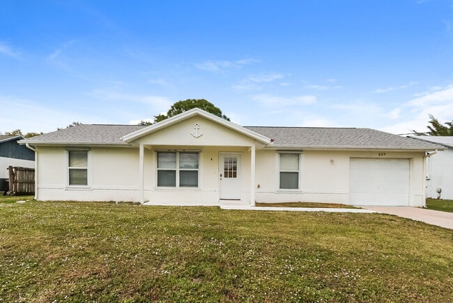 Building Photo - 237 SW Pisces Terrace